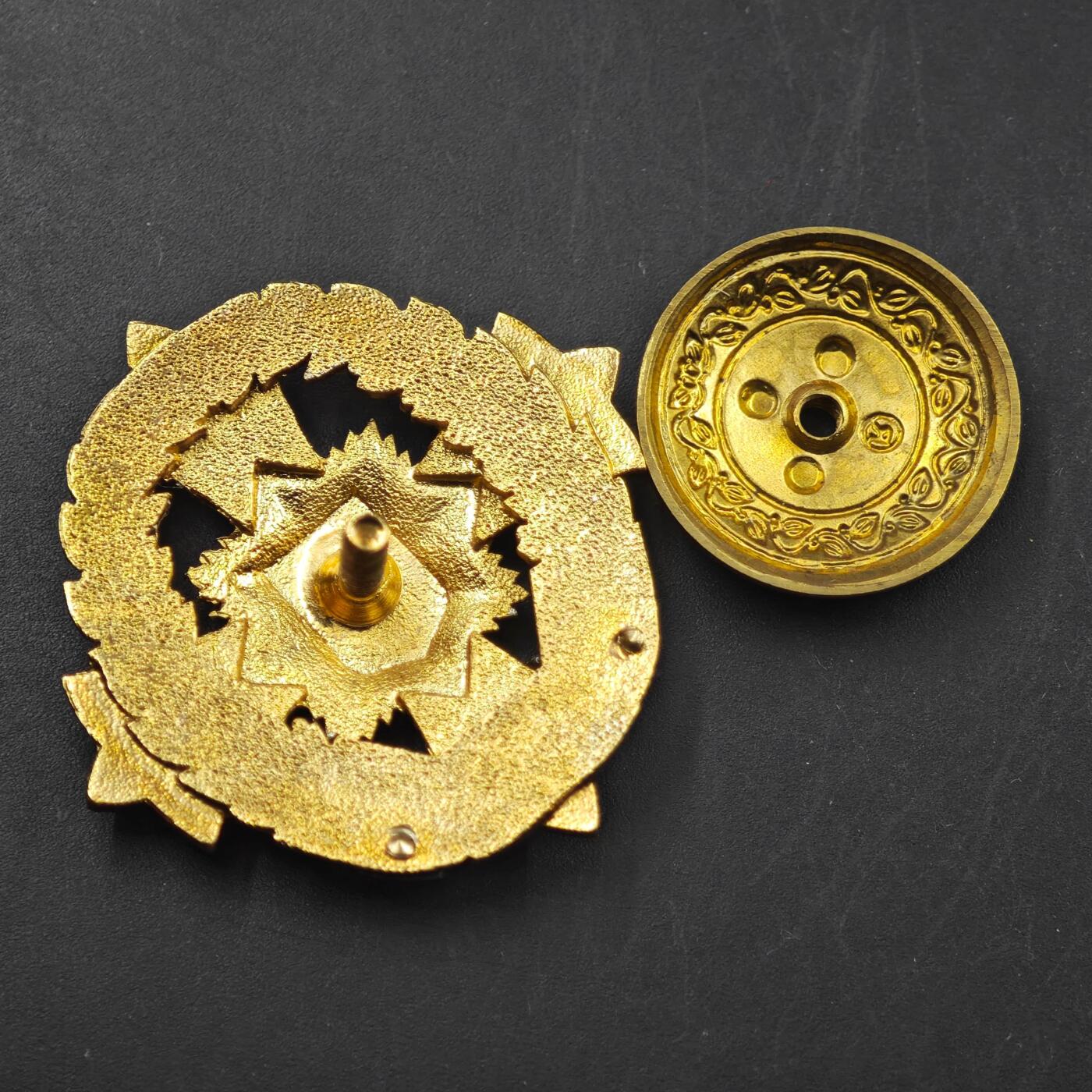 3月28日结束，精品成斌徽章钱币专场（明天继续更新）