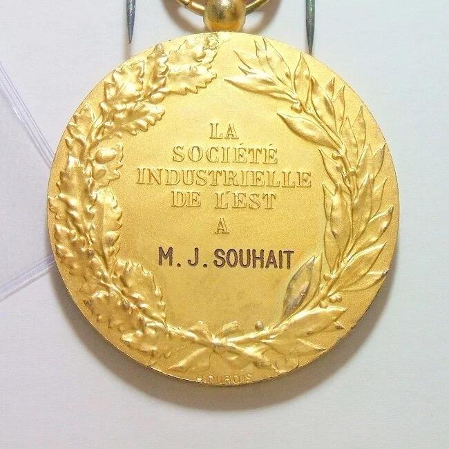 【银】法国1900年前后 女神头像高浮雕精制镀金大银章 带绶带 40MM 40克