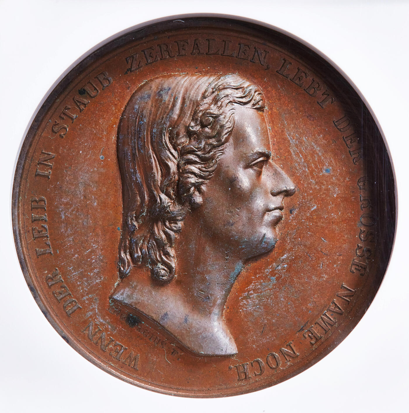 【俄甄集藏】2026年(050)04-01星期三 晚 19:30 全场包邮 德国1847年纪念古典文学家弗里德里希·席勒故居大铜章，NGC MS63，巧克力包浆，高浮雕，雕刻家法基留斯作品，直径42mm