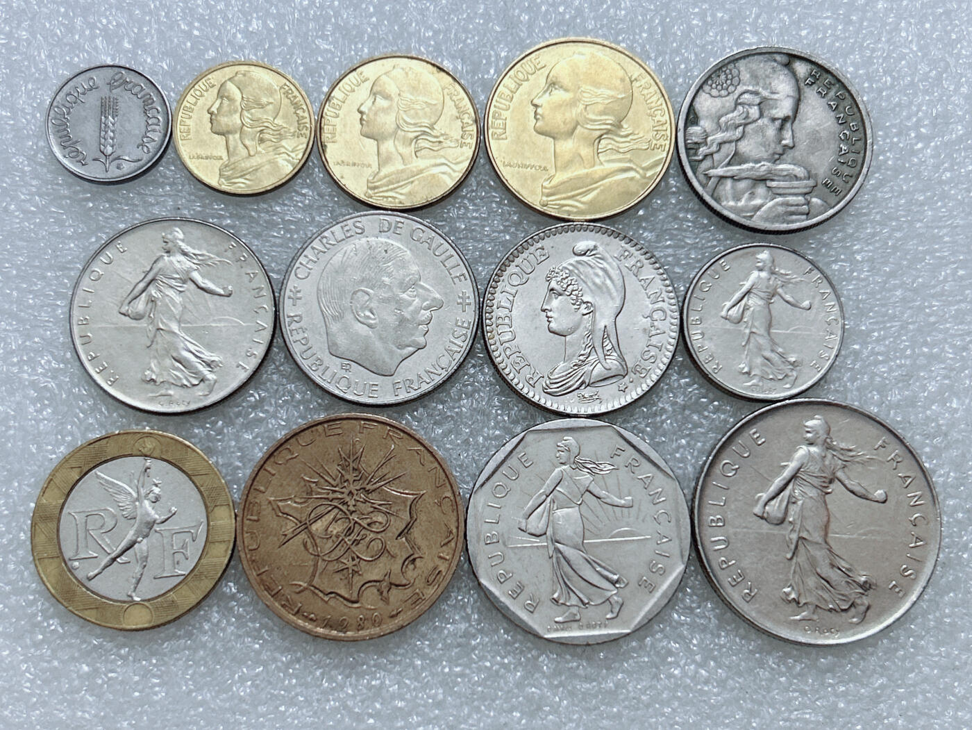 第一海外回流一元起拍收藏 散集专场  第306期 法国硬币 13枚