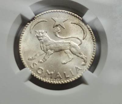 瓶子🏺第234期拍卖会 -  意属索马里1索马洛银币（AH1369/1950年）   这是一枚意属索马里兰（Trust Territory of Somalia） 1950年发行的 1索马洛（Somalo） 银币，对应伊斯兰历 AH1369年，由NGC评级为 MS 65（顶级原光未流通品相）