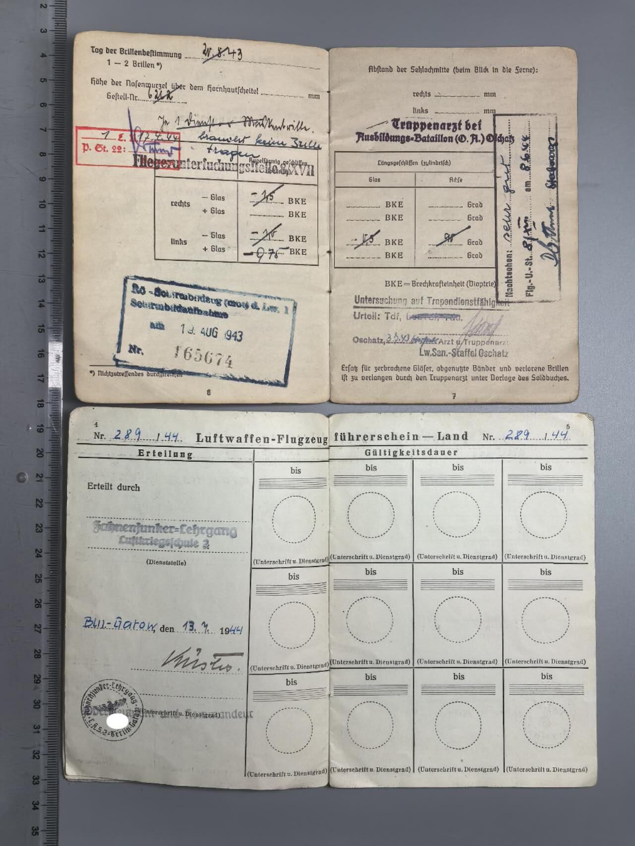 小驴勋章奖章收藏3月28日周六晚六点拍卖（珍爱和平，收藏战争，铭记历史，勿忘国耻，忠党爱国。有偿代拍，送拍规则在简介最后，参拍须阅读规则后再参拍，关系到运费包装发货时效真假辨别等关键信息，拍卖时不再发原图，看大图店主微信码在拍卖店铺介绍里） 赫尔曼戈林伞兵装甲师列兵士兵证，证书一组