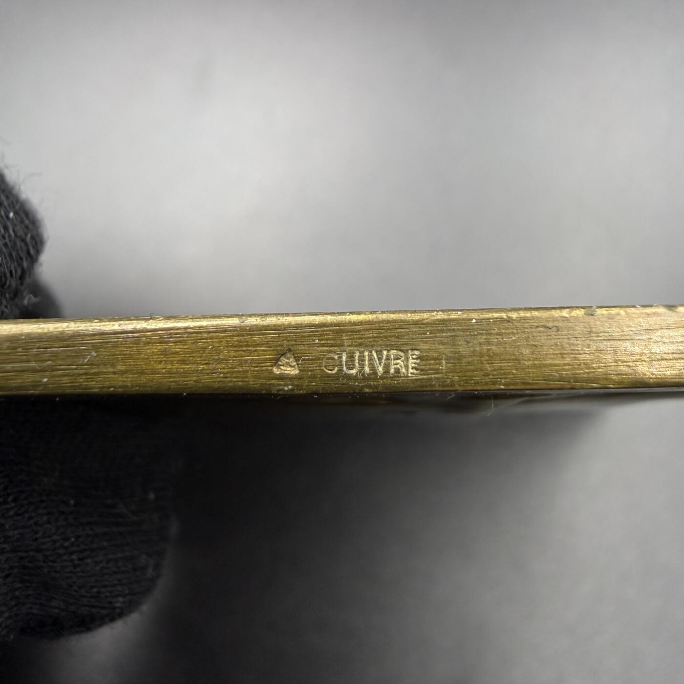 「木头集藏」“春启藏心”——章牌精品专场 Dropsy～法国“母爱”主题大尺寸单面铜章，尺寸：85 × 85 mm，225.7 g，高浮雕刻画，大尺寸少见。