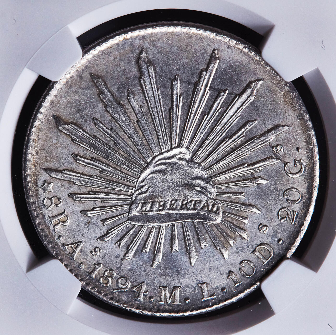 【俄甄集藏】2026年(050)04-01星期三 晚 19:30 全场包邮 墨西哥1894年As ML版8里亚尔鹰洋大银币，NGC UNCD，原味包浆，原光品相