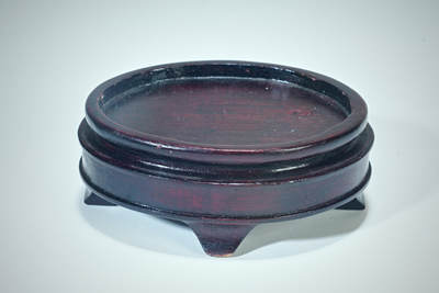 上海都达杂项专场八十【全场包邮】 - 清代红木圆形底座1-16