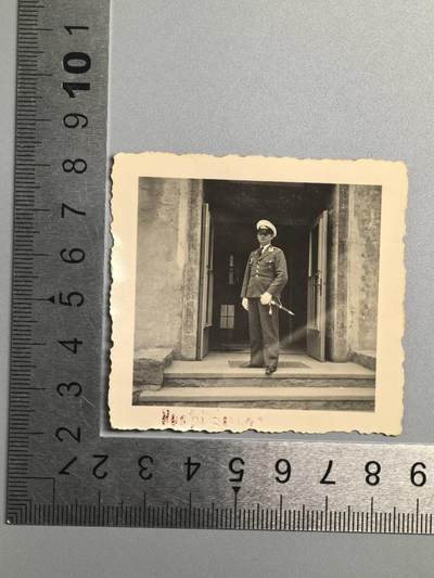 小驴勋章奖章收藏3月28日周六晚六点拍卖（珍爱和平，收藏战争，铭记历史，勿忘国耻，忠党爱国。有偿代拍，送拍规则在简介最后，参拍须阅读规则后再参拍，关系到运费包装发货时效真假辨别等关键信息，拍卖时不再发原图，看大图店主微信码在拍卖店铺介绍里） - 得三空军佩剑军装照