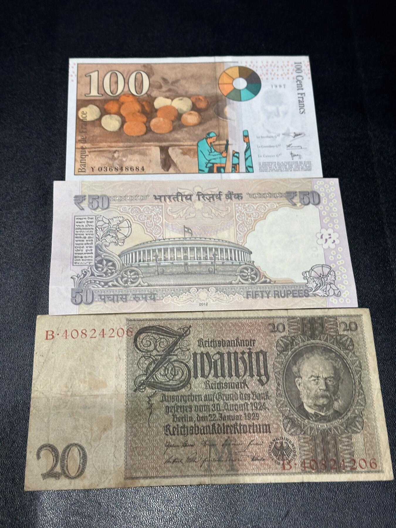 《外钞收藏家》第六百二十一期（精选场）（长期征集拍品、欢迎藏友们联系合作） 1997年法国末版100法郎 UNC-  加上印度50和德国20马克非全新 一起