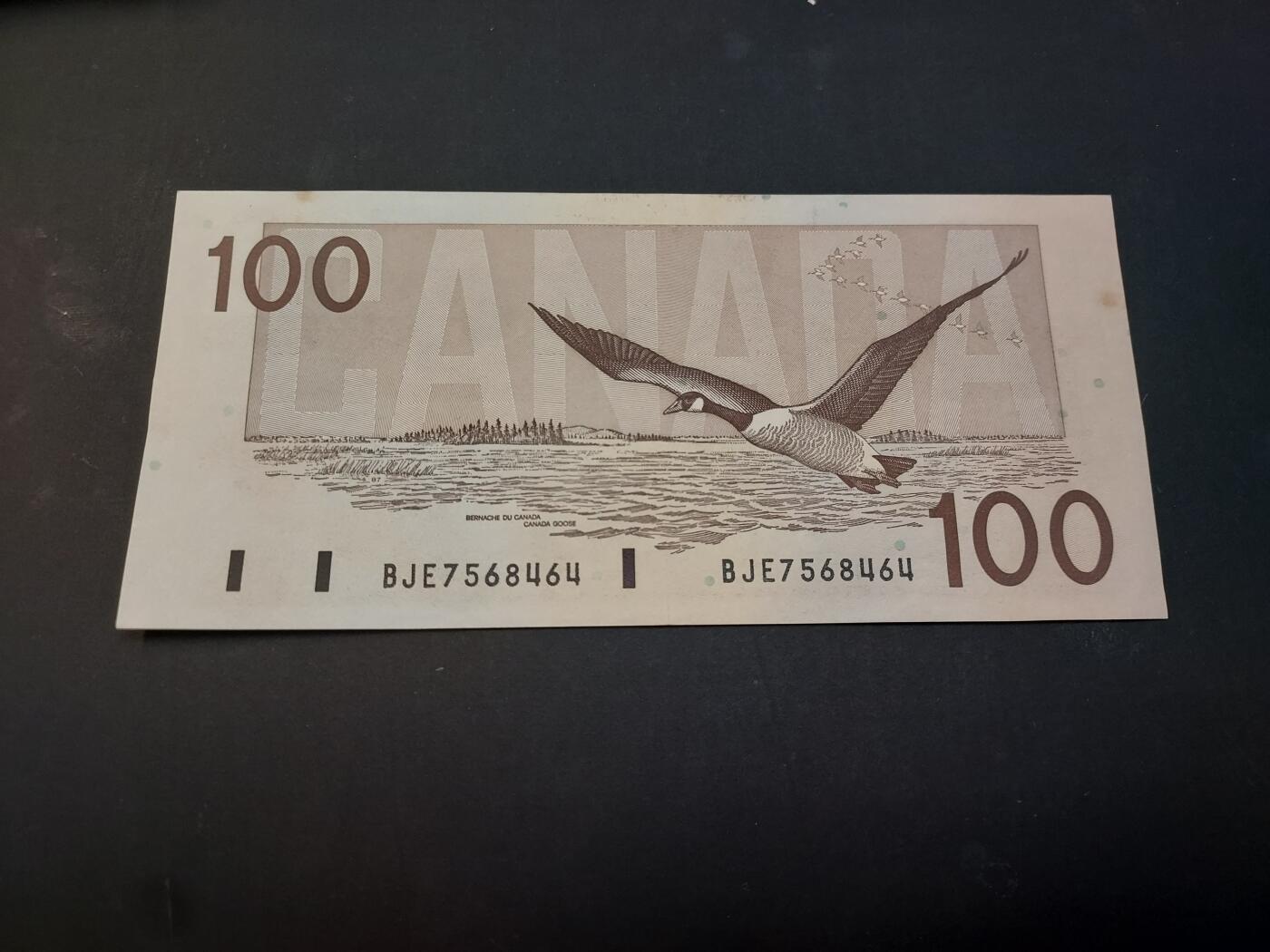 博彦收藏    4月1日 8点 钱币专场 加拿大 旧版100元 AU 9品