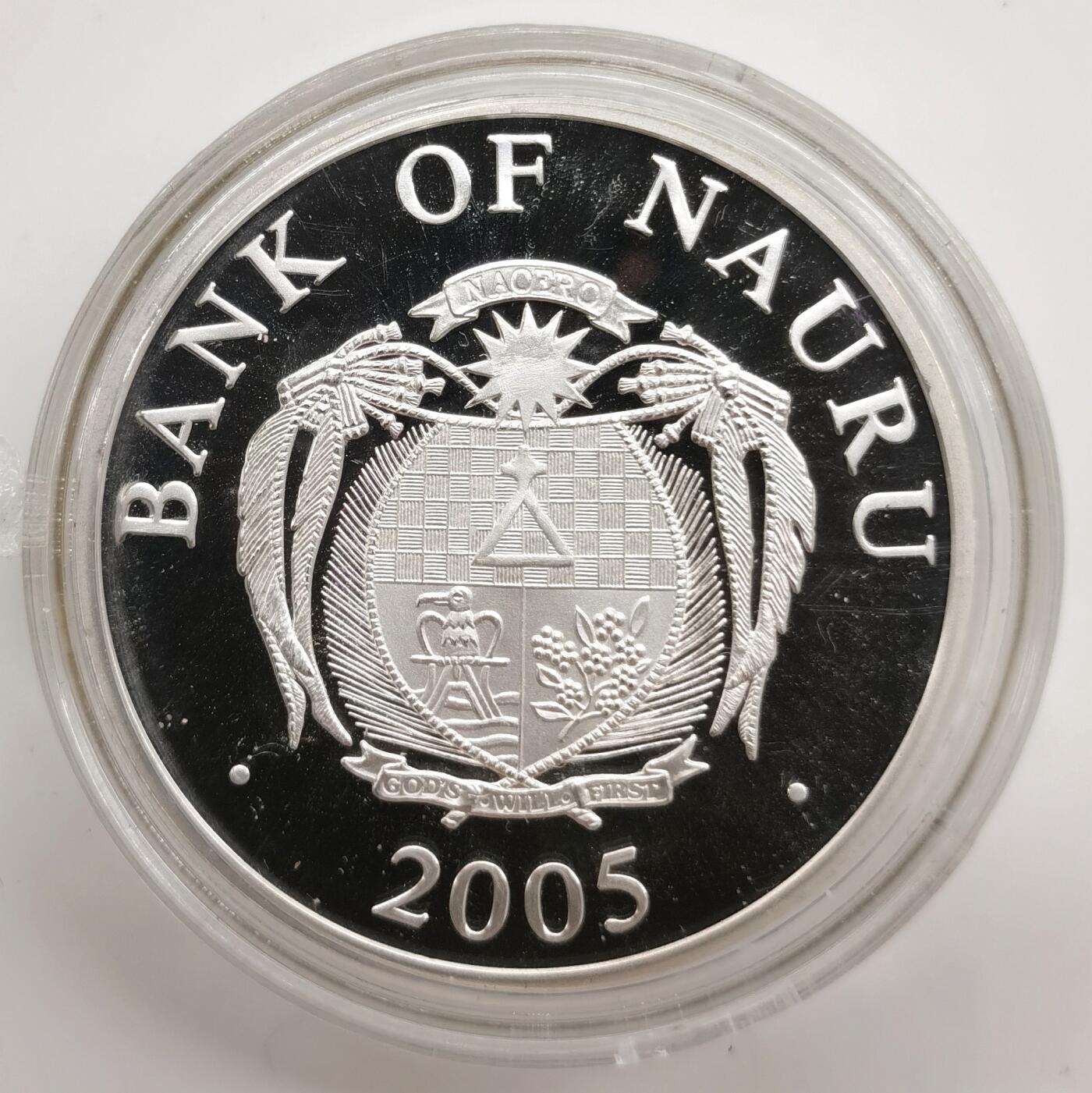 博洋堂“芳菲春韵”3月精品大拍专场暨第166期（全场包邮） 瑙鲁2005年10元带镀金插件反向精制银币 欧洲地标-塔桥（英） 1盎司999银 发行量：2千 带证