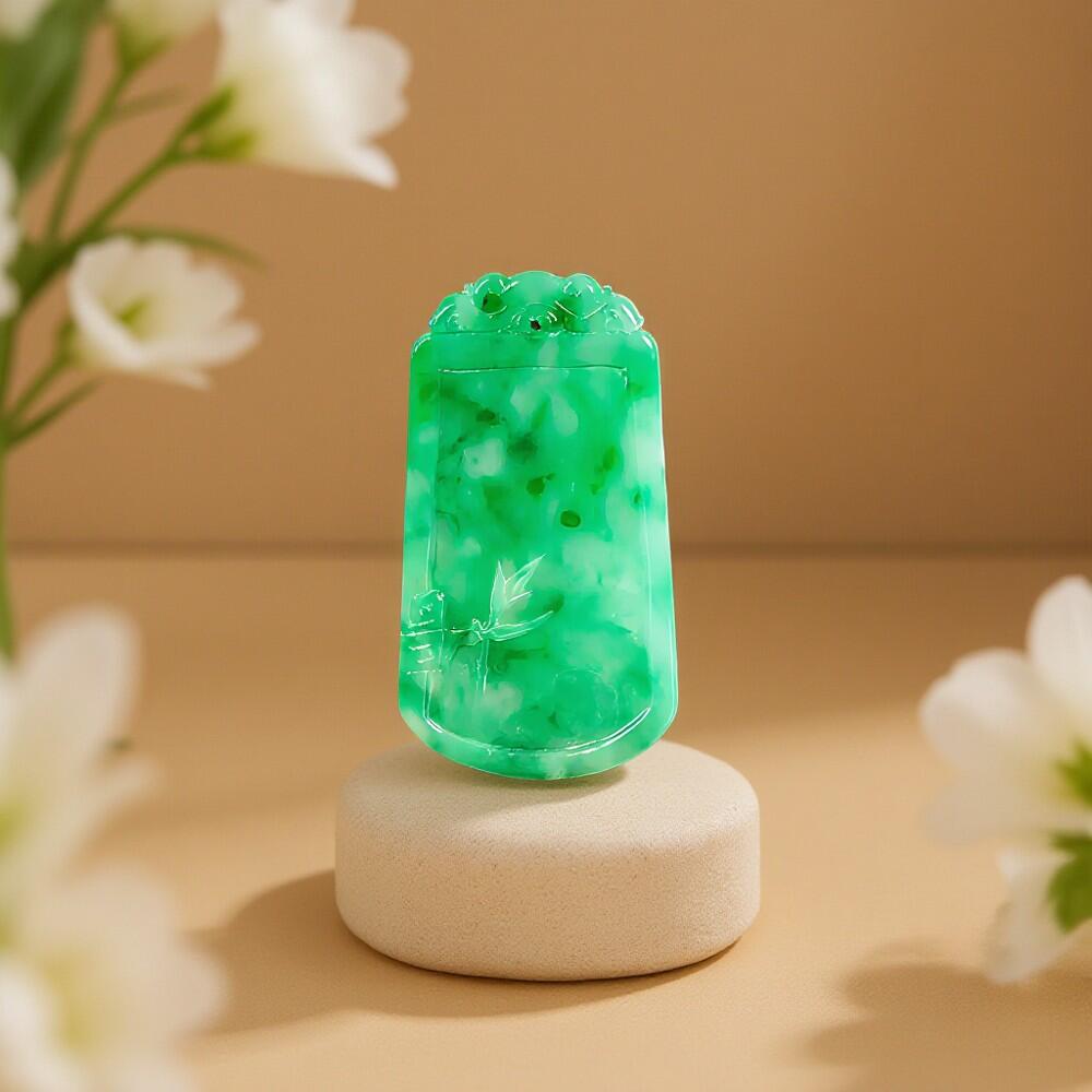 碧月说宝 君子怀瑾·当代和田玉清风专场(六) 冰糯种翡翠飘绿喜上眉梢