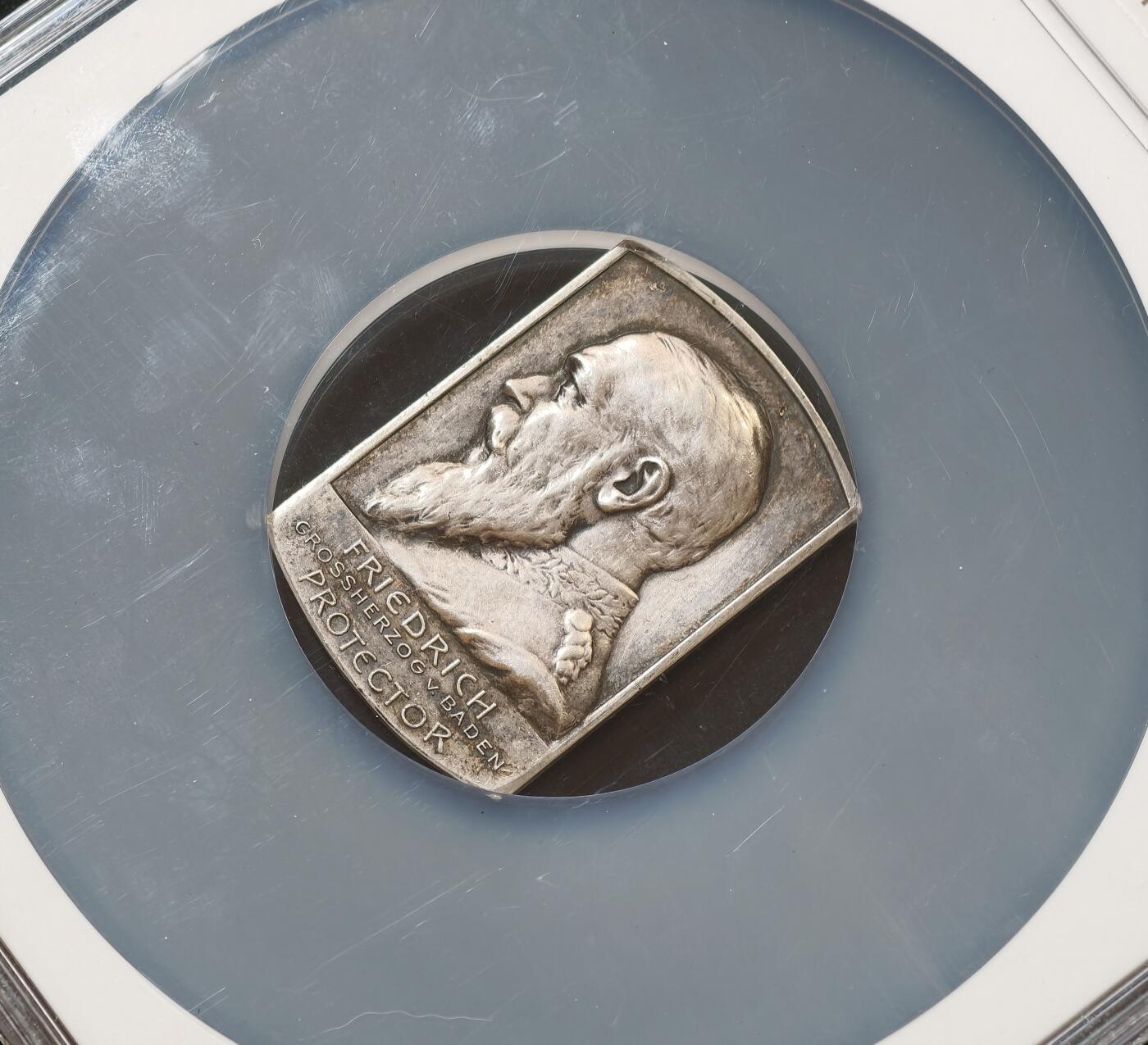 “方寸甄品”甄品场，甄臻铺-世界币章拍卖（第57期，直播拍卖），送拍享返佣金等优惠多多 NGC-MS60 1905 德国巴登弗里德里希一世联合射击节大银章， 更高评级仅5枚