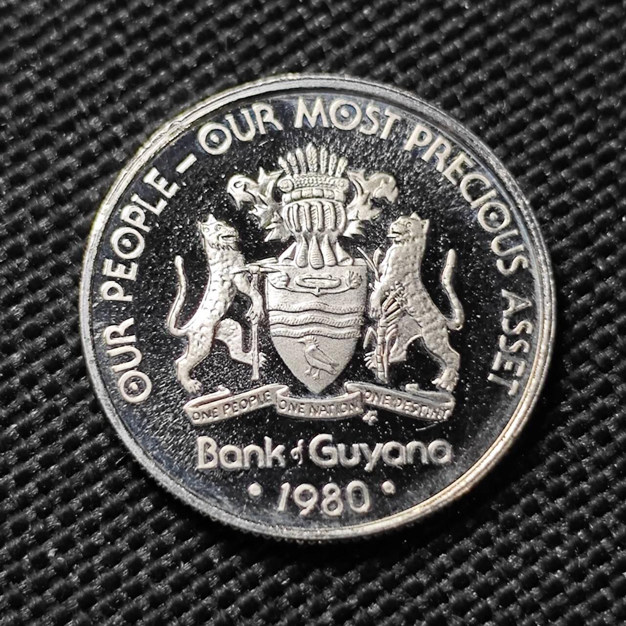 KK钱币收藏小铺  第408期 2月预留时间 周末发货   1980圭亚那10分精制