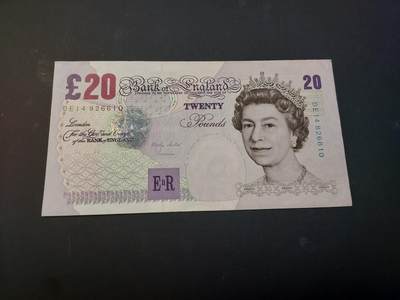 博彦收藏    4月1日 8点 钱币专场 - 英国女皇20镑 85品左右