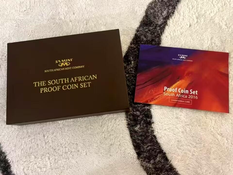 长老汇马年精选第十二场拍卖 南非2016年官方盒装精制币套装 盒证齐全 发行量仅3000套，收藏精品