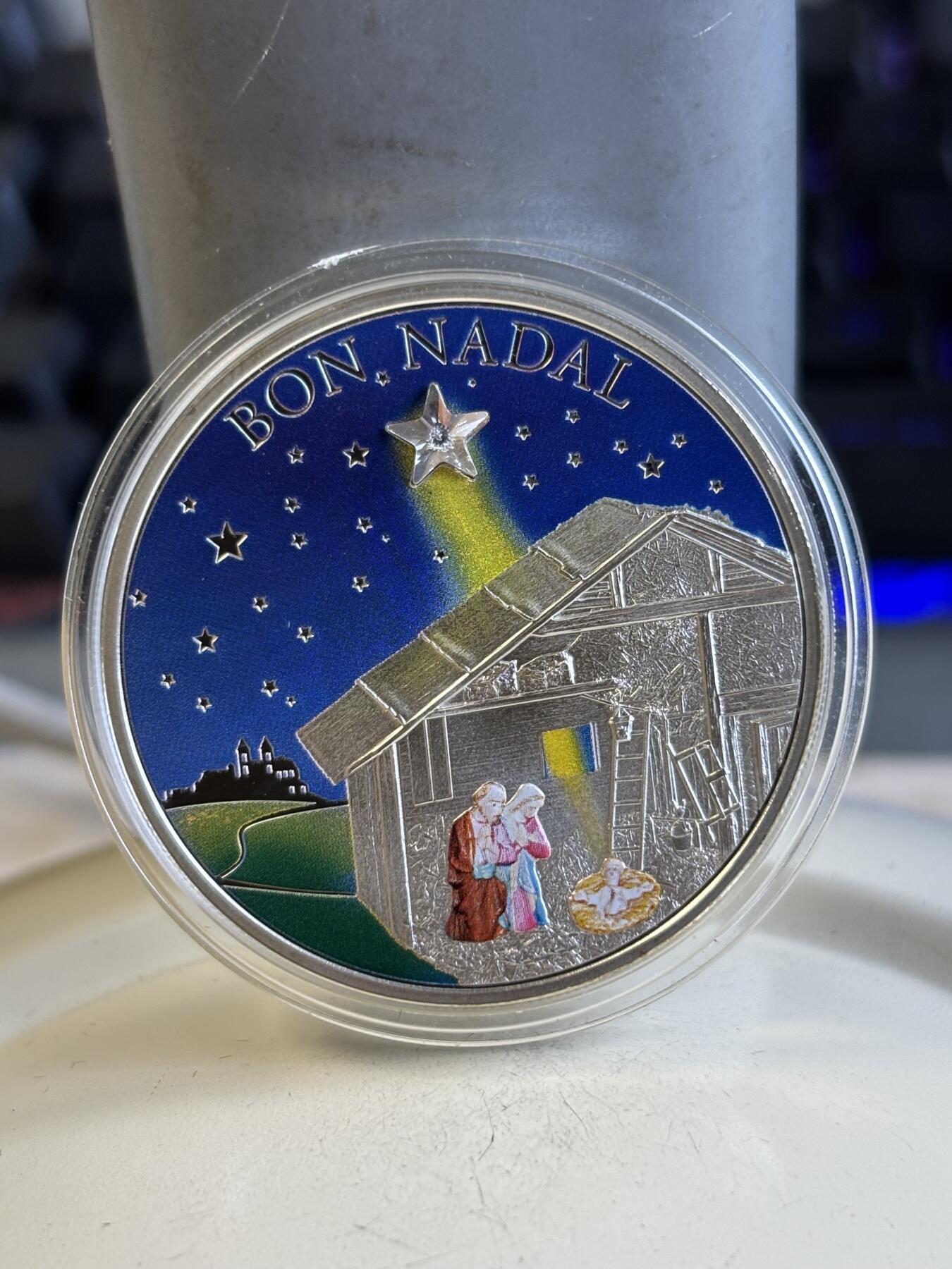 第195期拍卖 安道尔2011年发行圣诞节彩色精制纪念银币，25克，925银