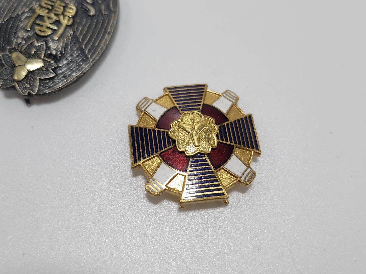 南水社第4次拍卖  消防团徽章一组