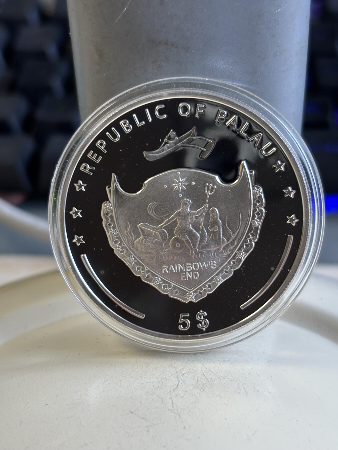 第195期拍卖 帕劳2012年（瑞士刺绣）幸福的小熊精制银币925银，20克 ，发行2012枚，有氧化