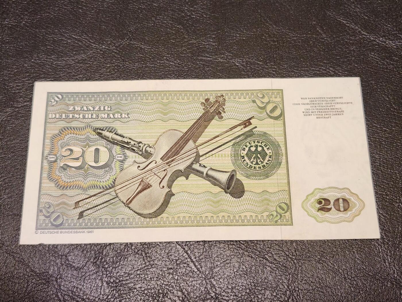 3月27号晚上8点 外国纸币自动截拍第46场 德国20马克美品