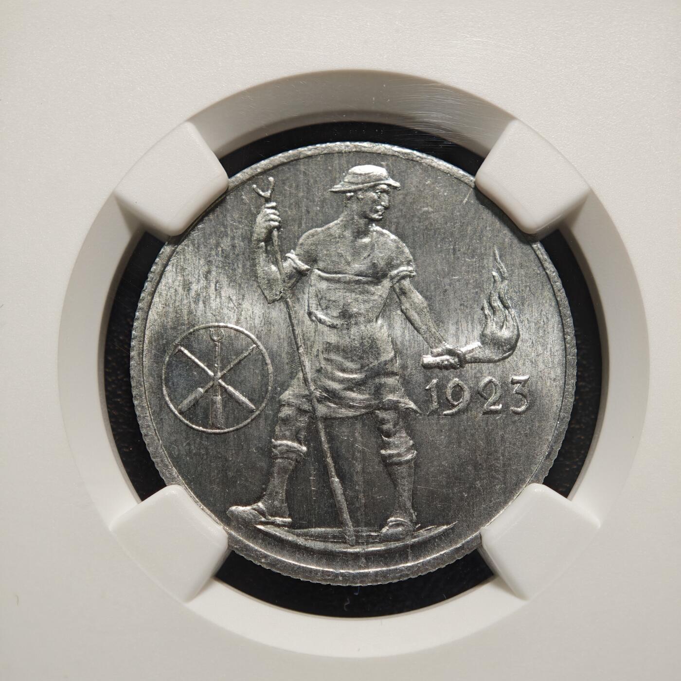 【德藏】世界币章拍卖第169期（拍品征集中~欢迎藏友联系） 1923年 德国紧急时期弗莱堡火把男100万马克铝币 NGC MS64原光十足 大名誉品种