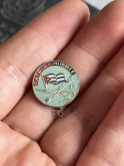 社会主义国家徽章小拍 - 五六十年代古巴老徽章