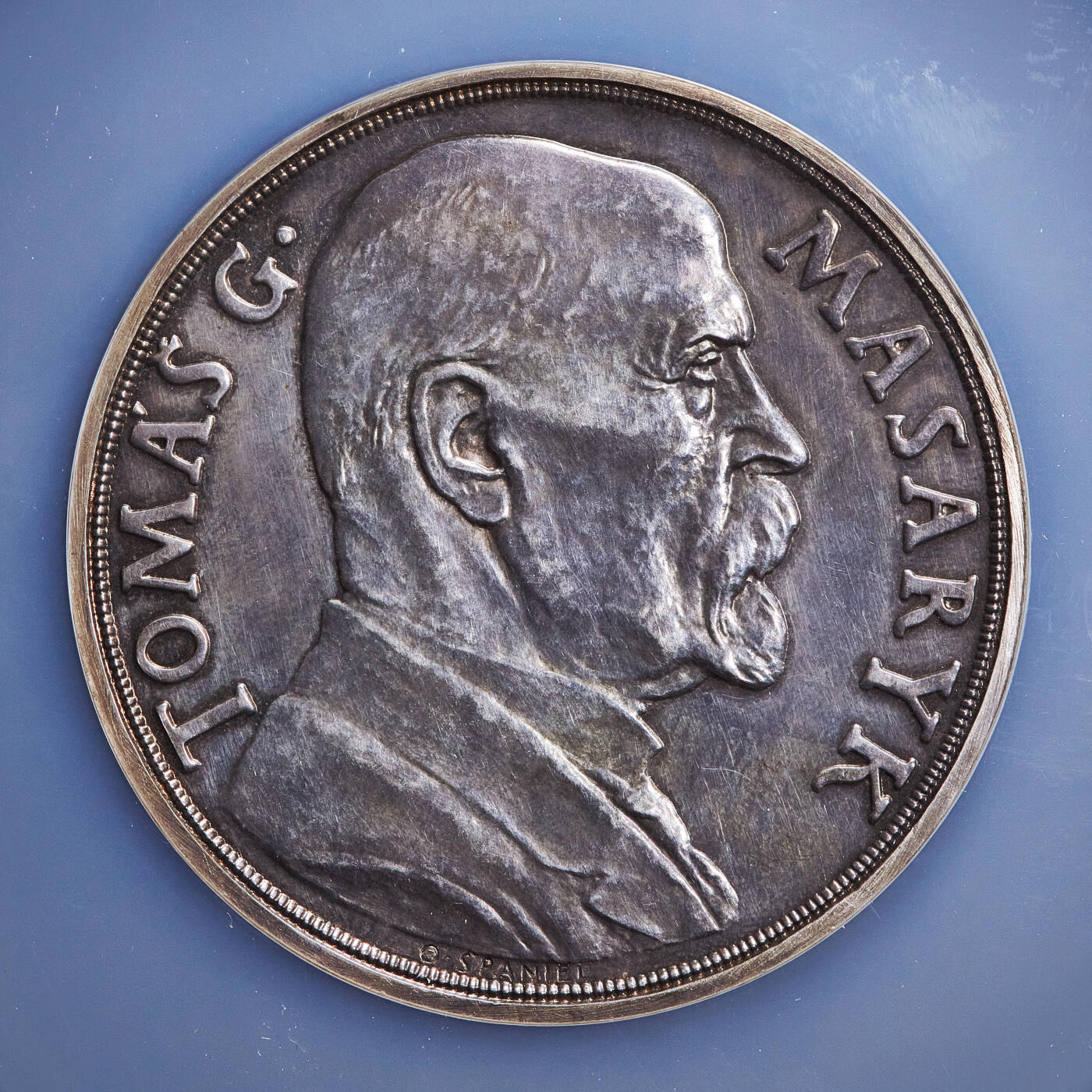 【俄甄集藏】2026年(050)04-01星期三 晚 19:30 全场包邮 捷克斯洛伐克1935年纪念首任总统托马斯·加里格·马萨里克85寿辰大银章，NGC MS61，直径：60mm，货币体系奠基人雕刻家奥塔卡尔·什帕尼尔名誉作品，经典品种，原味老包浆，好品难得