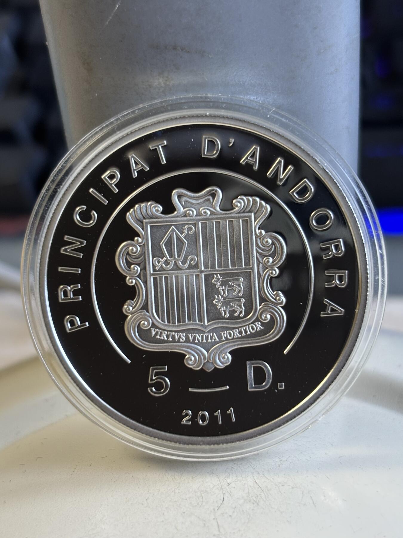 第195期拍卖 安道尔2011年发行圣诞节彩色精制纪念银币，25克，925银