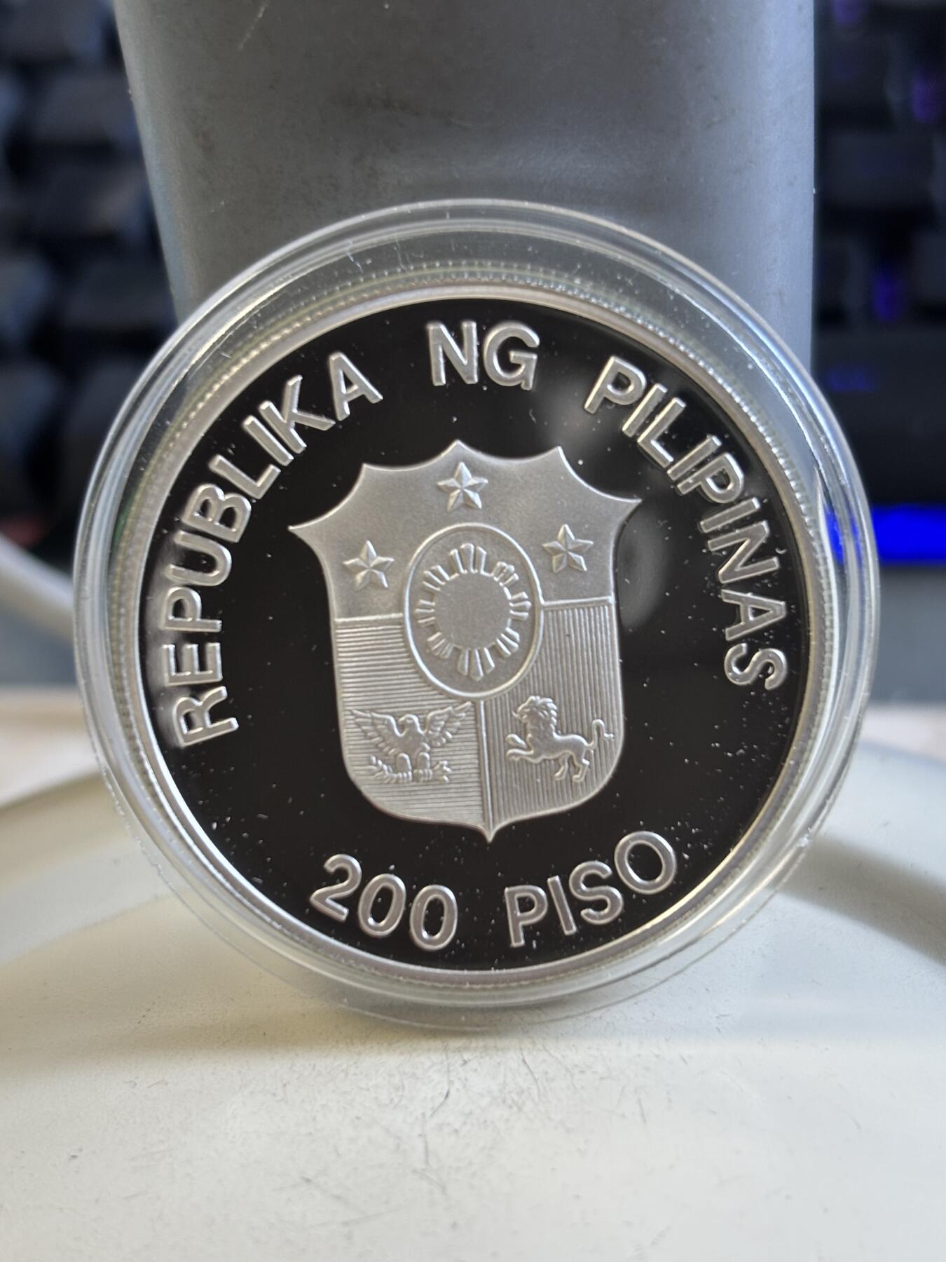 第195期拍卖 菲律宾1987年野生动物基金会系列野牛精制纪念银币，25克，925银，发行25000枚