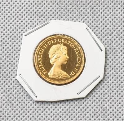 “方寸甄品”甄品场，甄臻铺-世界币章拍卖（第57期，直播拍卖），送拍享返佣金等优惠多多 - 英国 1980年伊丽莎白年轻版马剑精制一索维林金币重量克，含金91.7%，镜面效果特别好，7.98克