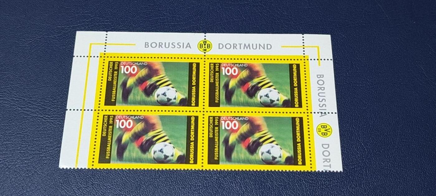 德国邮票专场，都是四方联 德国邮票四方连，1995年发行，多特蒙德足球俱乐部获得德甲联赛冠军，品相如图