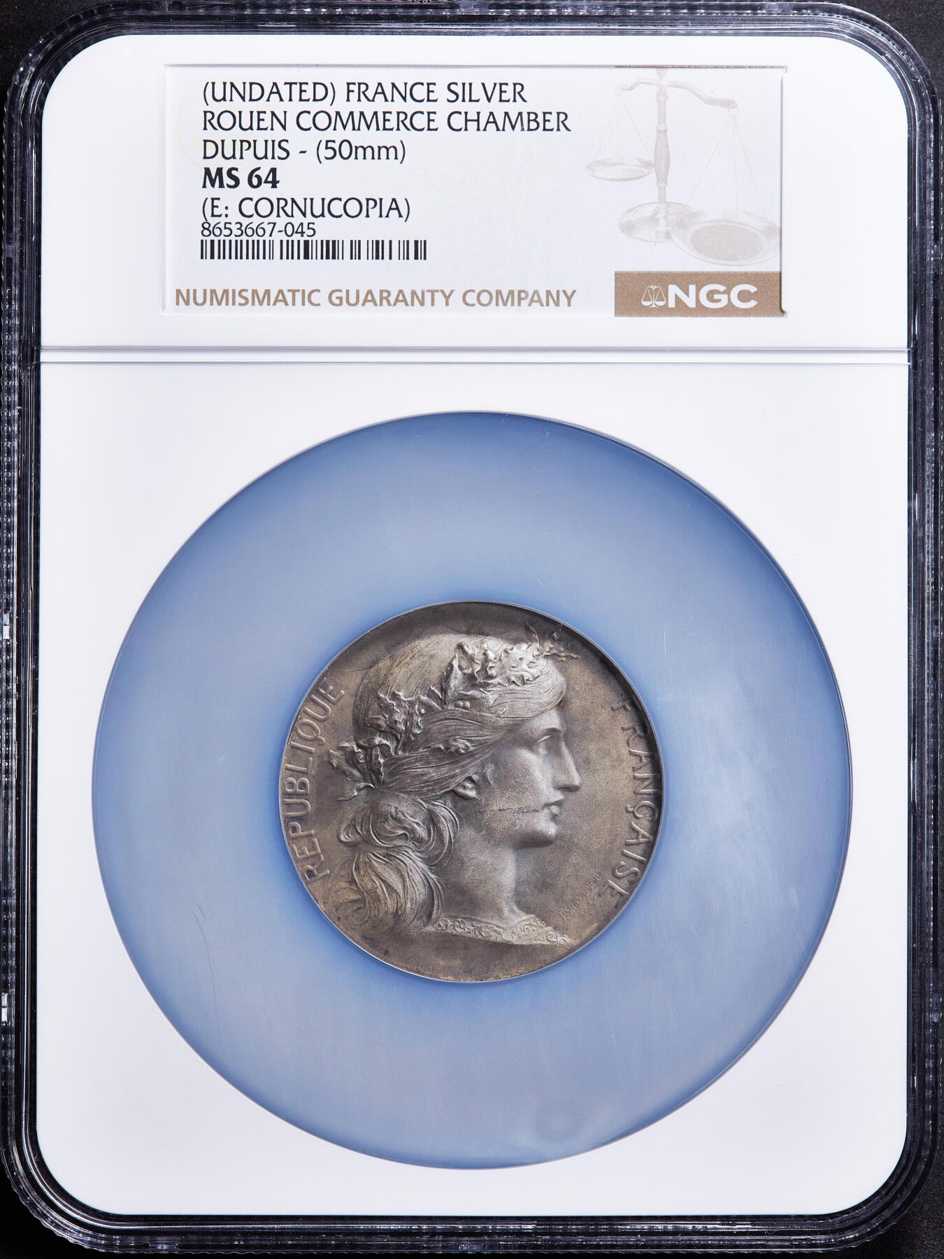 【俄甄集藏】2026年(050)04-01星期三 晚 19:30 全场包邮 法国19世纪玛丽安娜头像鲁昂商会纪念贸易成就大银章，NGC MS64，黄油酱彩老包浆，高浮雕，细节状态佳，直径50mm，名家欧仁·杜皮斯作品，丰饶角铭