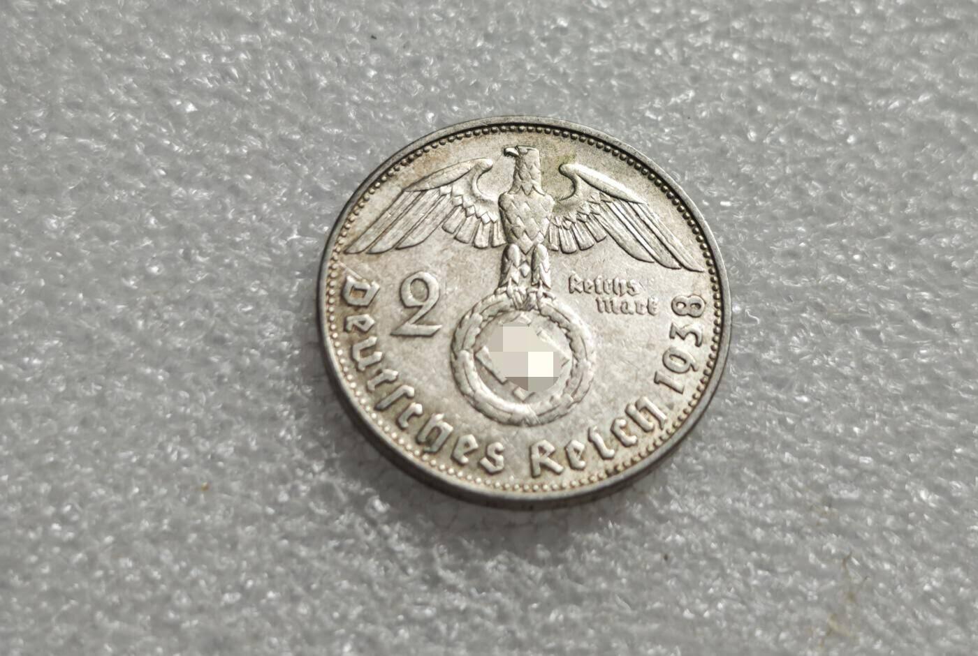 瓶子🏺第234期拍卖会  德国时期（1933–1945）发行的2 Reichsmark（帝国马克）银币，铸造于1938年，属于兴登堡纪念币系列