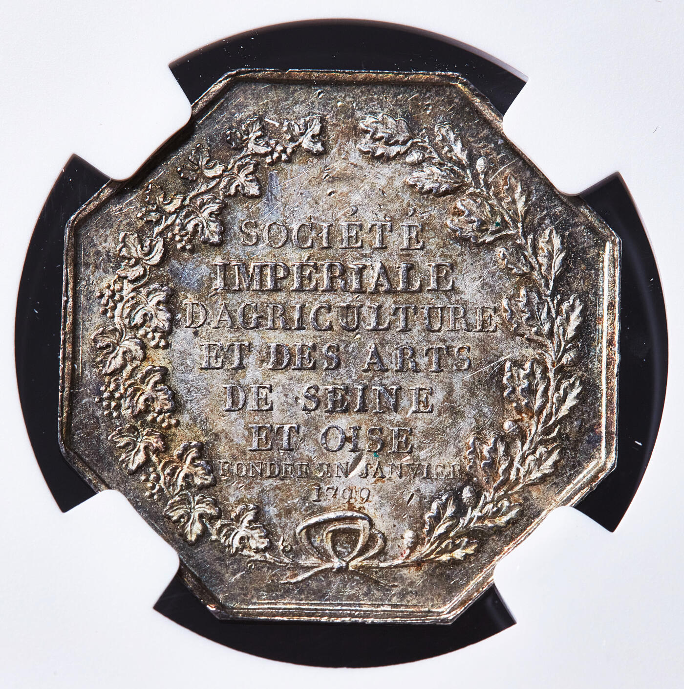 【俄甄集藏】2026年(050)04-01星期三 晚 19:30 全场包邮 法国塞纳-瓦兹省1860-1879年农业与艺术协会银质八角代用币章，NGC MS61，黄油彩包浆，蜜蜂铭