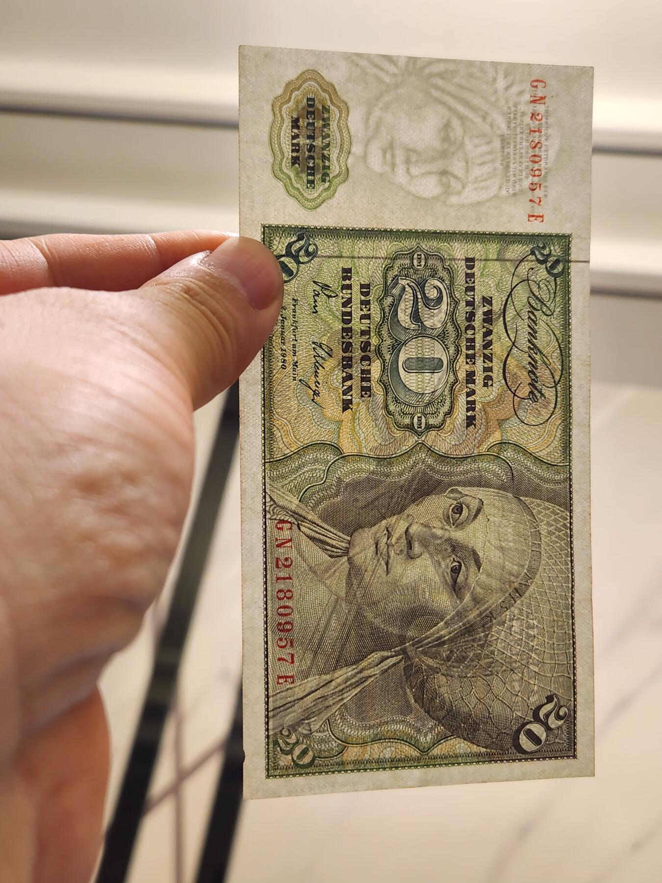 3月27号晚上8点 外国纸币自动截拍第46场 德国20马克美品