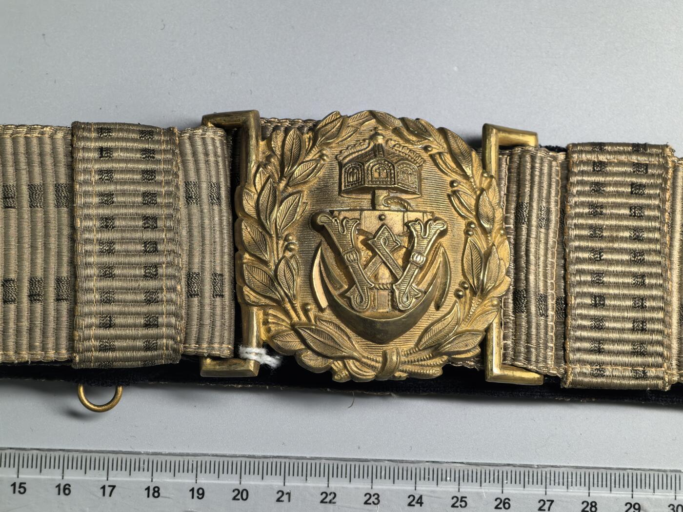 小驴勋章奖章收藏3月28日周六晚六点拍卖（珍爱和平，收藏战争，铭记历史，勿忘国耻，忠党爱国。有偿代拍，送拍规则在简介最后，参拍须阅读规则后再参拍，关系到运费包装发货时效真假辨别等关键信息，拍卖时不再发原图，看大图店主微信码在拍卖店铺介绍里） 帝德海军大礼服腰带