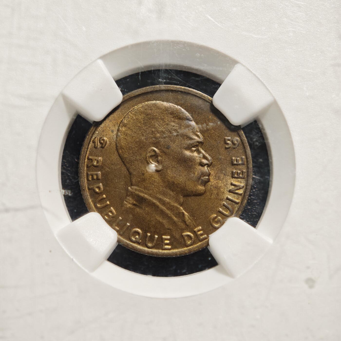 【德藏】世界币章拍卖第169期（拍品征集中~欢迎藏友联系） 1959年 几内亚5几内亚法郎铜币 NGC MS64 状态极佳