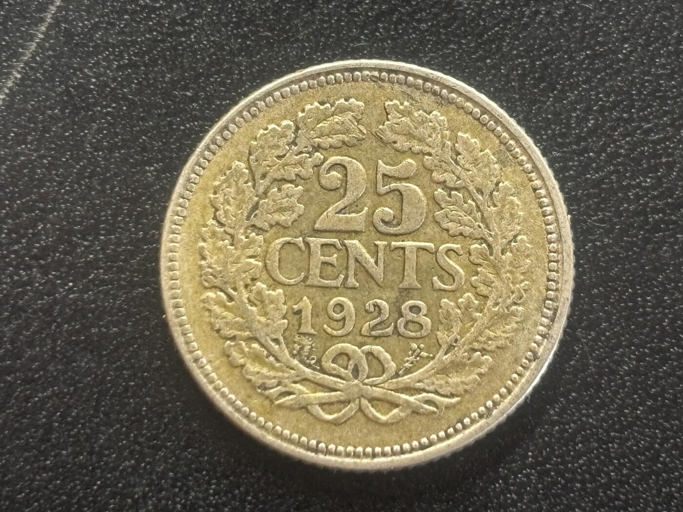 邮泉阁邮票限时拍卖第四十四场 （邮票在国外，请付邮费6元） 荷兰威廉明娜女王1928年25分银币