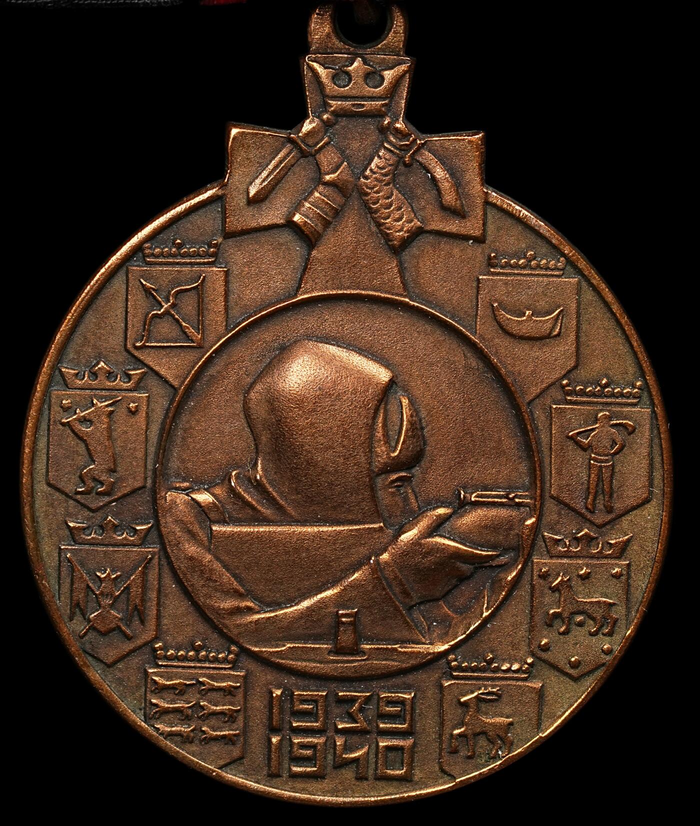 修遠堂世界钱币第109期  芬兰冬季战争纪念奖章（1939–1940），直径33.78mm，总重22.65g