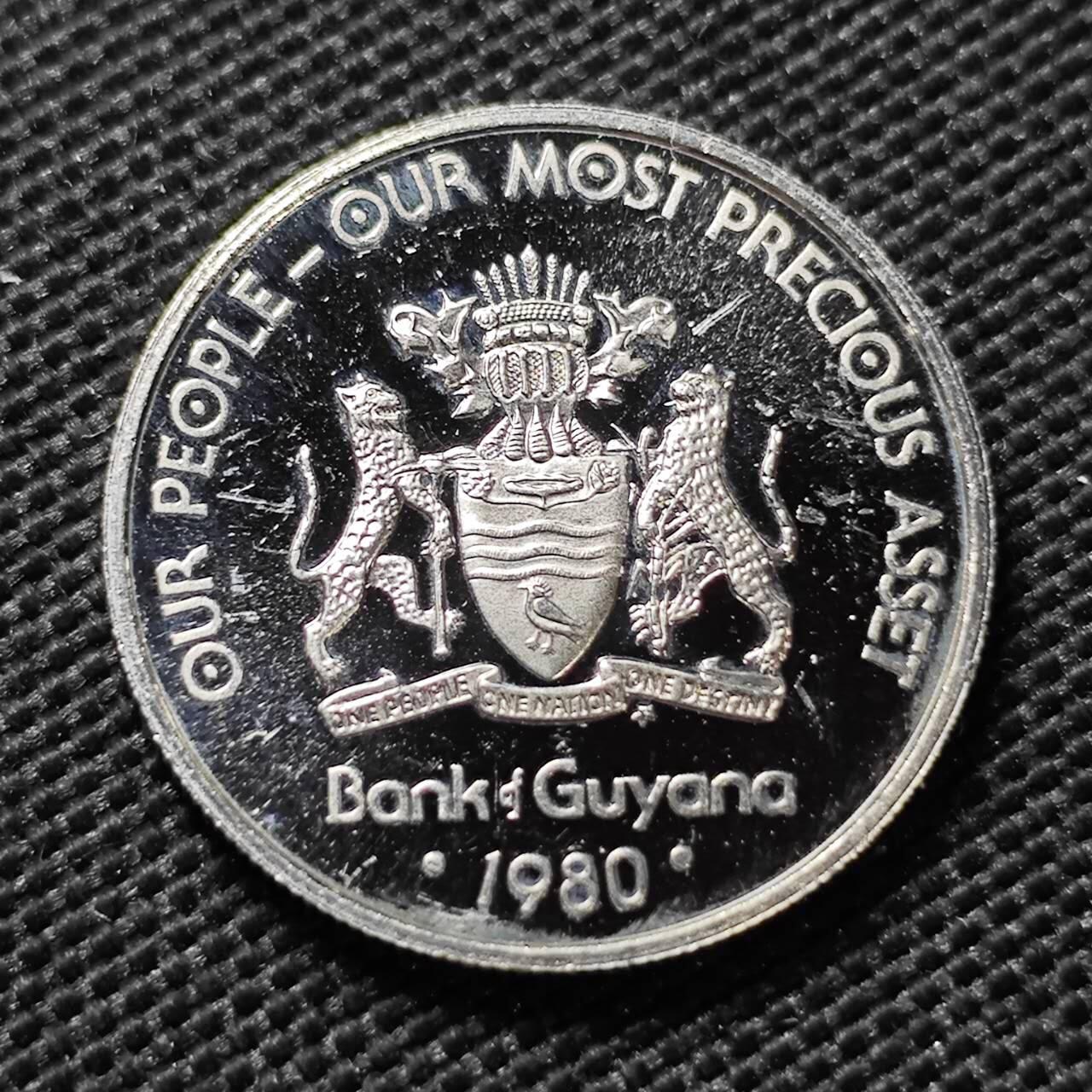 KK钱币收藏小铺  第408期 2月预留时间 周末发货   1980圭亚那25分精制