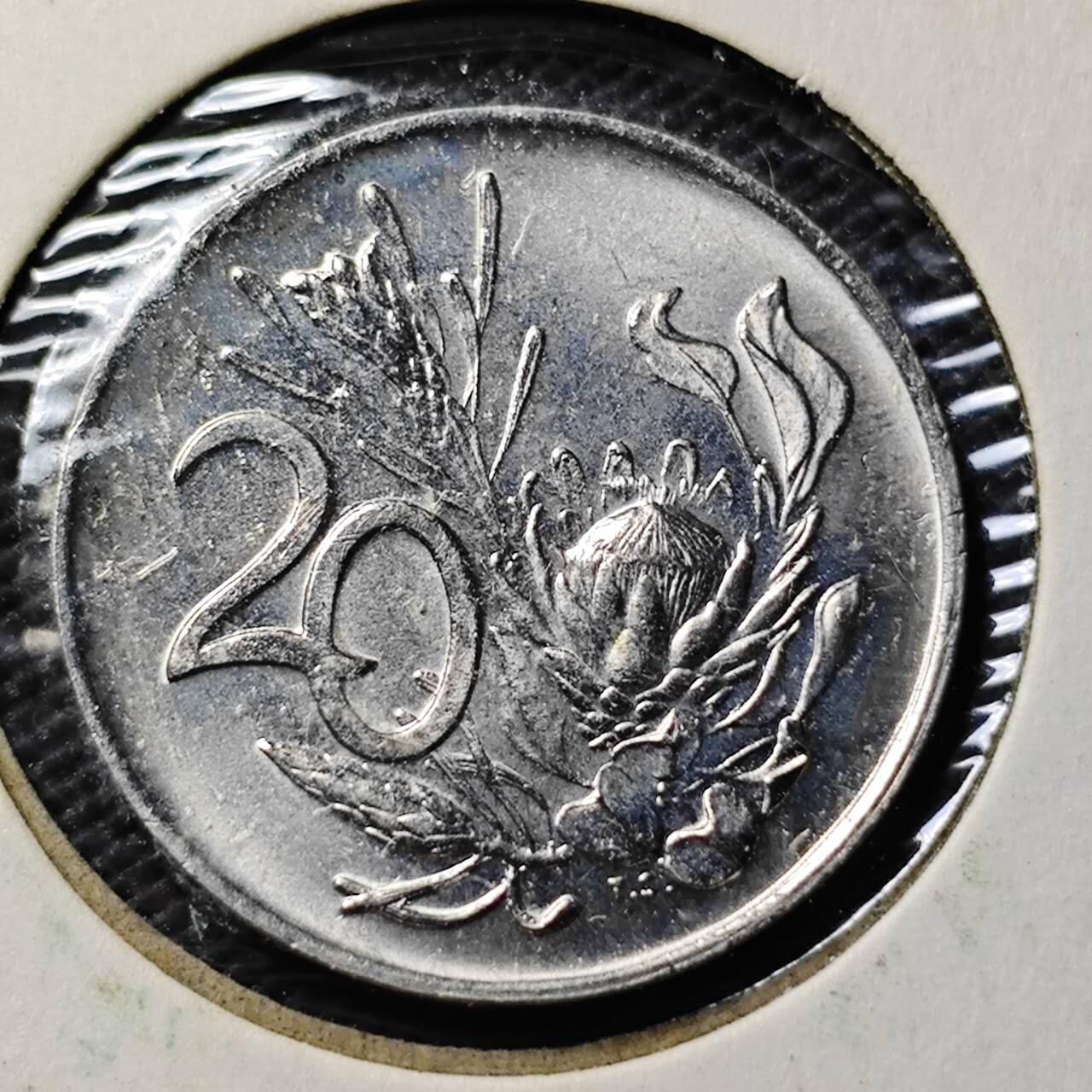 KK钱币收藏小铺  第408期 2月预留时间 周末发货  1975南非20分 好品