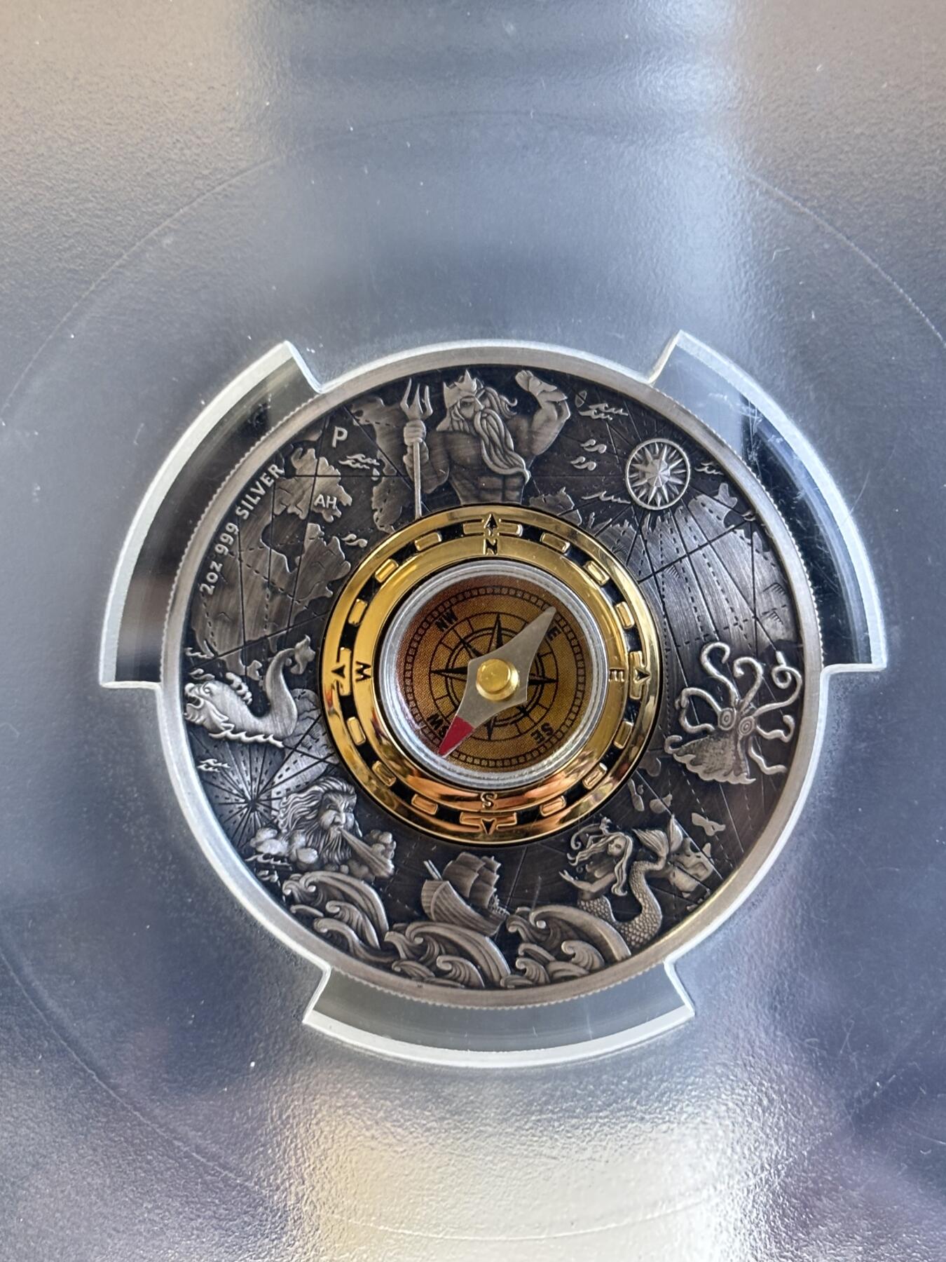 第194期拍卖 图瓦卢2017年镶实体指南针2盎司银币PCGS-PR69,999银，发行2500枚