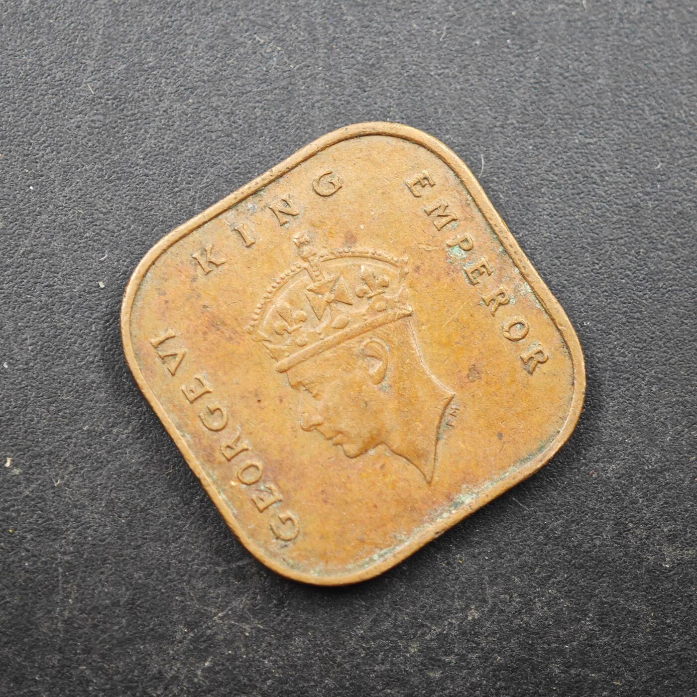 3月28日结束，精品成斌徽章钱币专场（明天继续更新） 英属马来西亚乔治六世方形铜币