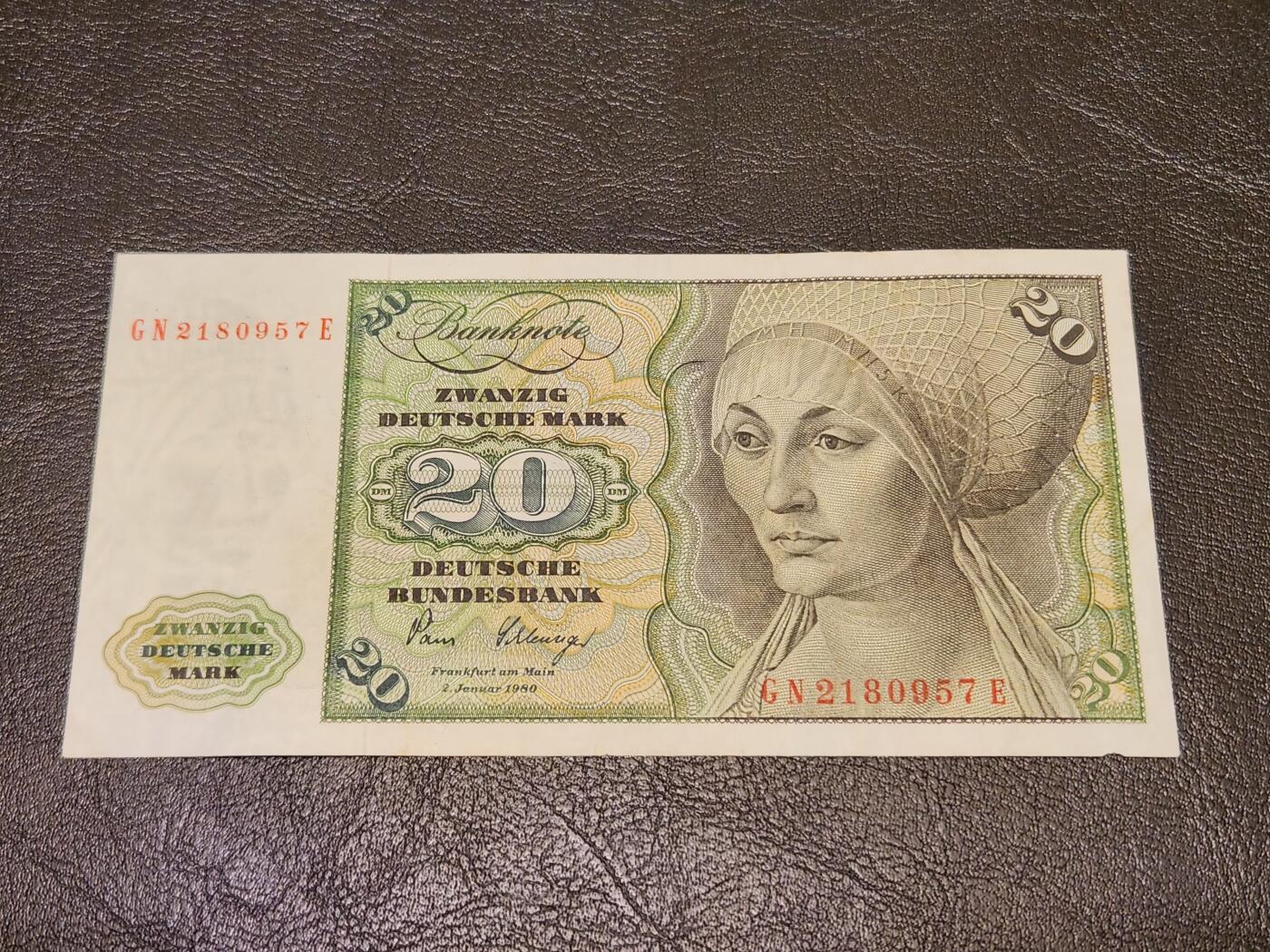 3月27号晚上8点 外国纸币自动截拍第46场 德国20马克美品