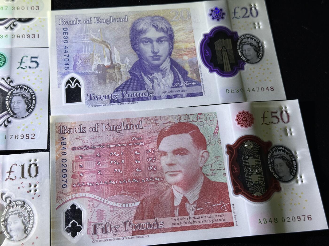 《外钞收藏家》第六百二十一期（精选场）（长期征集拍品、欢迎藏友们联系合作） 英国塑料钞查尔斯版5镑2张+女王版5、10、20、50镑（10镑有3张）8张一起 全新