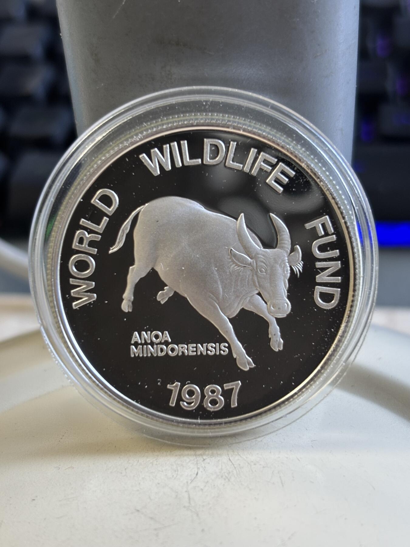 第195期拍卖 菲律宾1987年野生动物基金会系列野牛精制纪念银币，25克，925银，发行25000枚