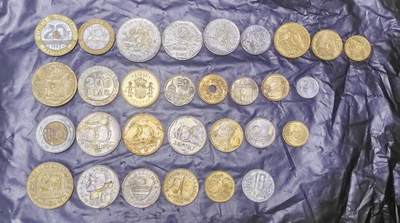 北京马甸外国币专卖第149期，外国币专场，陆续上拍，欢迎关注 - 法国，西班牙，匈牙利，奥地利，四套均有塑胶的粘痕