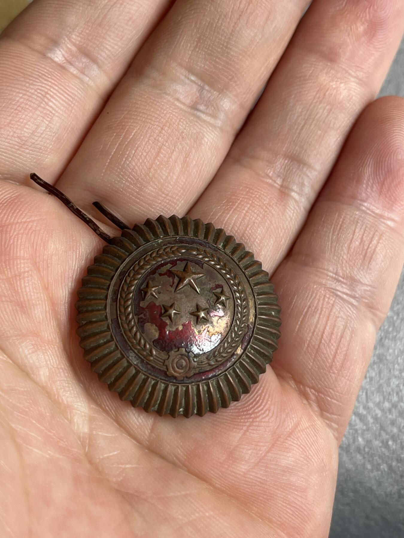 社会主义国家徽章小拍 五十年代铜帽徽