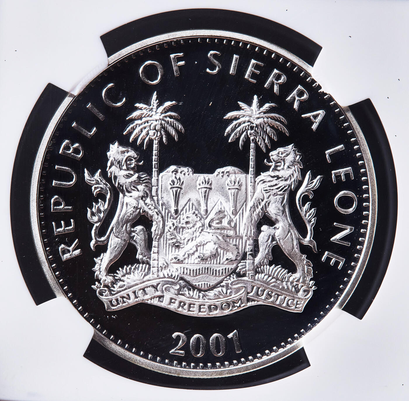 【俄甄集藏】2026年(050)04-01星期三 晚 19:30 全场包邮 塞拉利昂2001年世界大型猫科动物系列-老虎10元精制大银币，NGC PF69UC，重28.28克，925银，少见品种