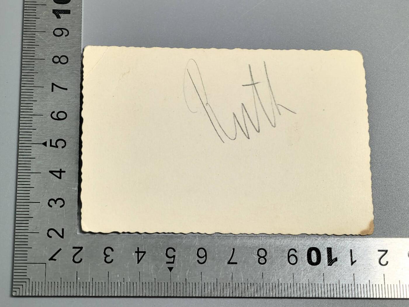 小驴勋章奖章收藏3月28日周六晚六点拍卖（珍爱和平，收藏战争，铭记历史，勿忘国耻，忠党爱国。有偿代拍，送拍规则在简介最后，参拍须阅读规则后再参拍，关系到运费包装发货时效真假辨别等关键信息，拍卖时不再发原图，看大图店主微信码在拍卖店铺介绍里） 一群空军军官合影照片