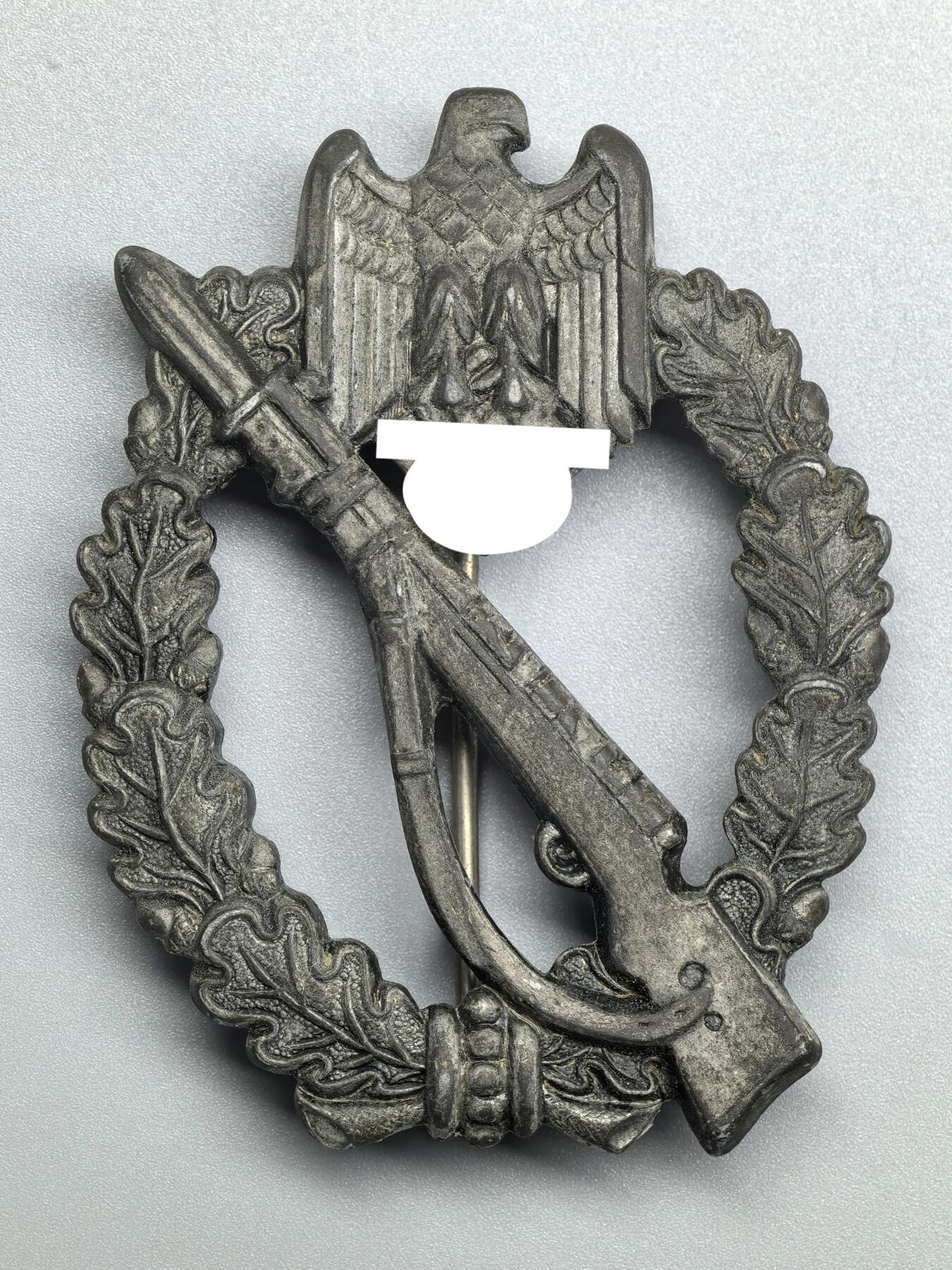 小驴勋章奖章收藏3月28日周六晚六点拍卖（珍爱和平，收藏战争，铭记历史，勿忘国耻，忠党爱国。有偿代拍，送拍规则在简介最后，参拍须阅读规则后再参拍，关系到运费包装发货时效真假辨别等关键信息，拍卖时不再发原图，看大图店主微信码在拍卖店铺介绍里）