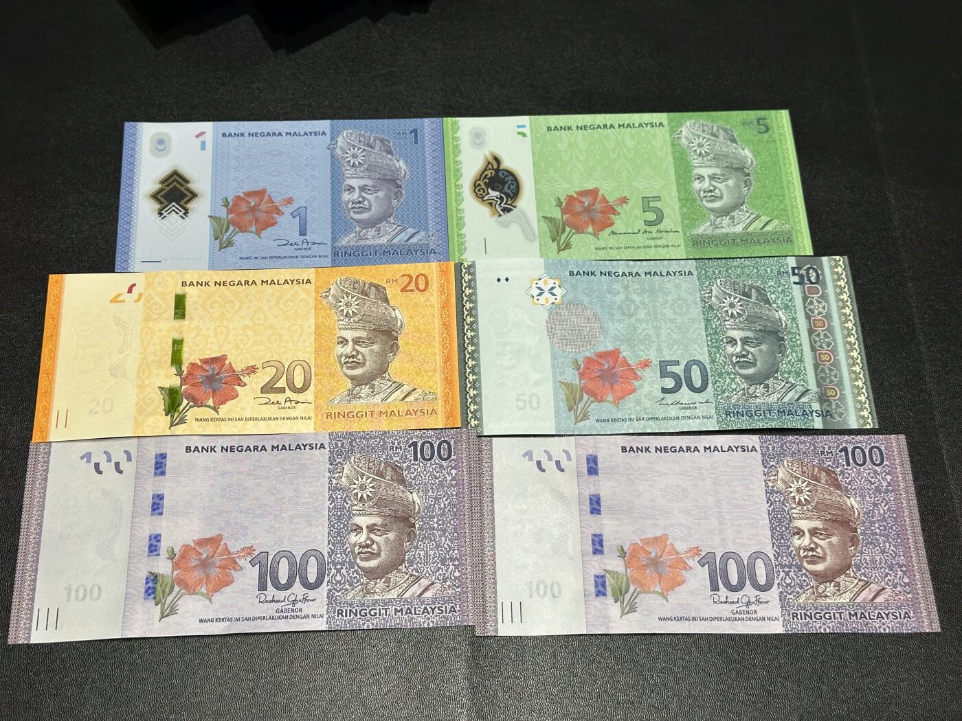 《外钞收藏家》第六百二十一期（精选场）（长期征集拍品、欢迎藏友们联系合作） 马来西亚1-100林吉特 （100有2张）共6张一起 多张无47靓号 全新UNC